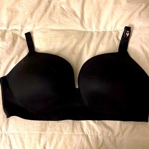 Victorias Secret No Wire Padded Bra 40C